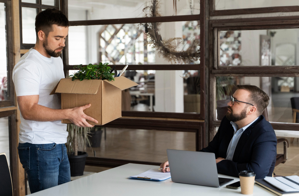 Most Common Moving Injuries to Avoid: Expert Tips for a Smooth Move with Corporate Moving Companies
